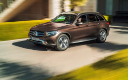 Mercedes Benz Ajak Konsumen Test Drive Model Terbaru