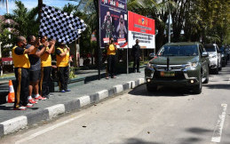 Masih Pandemi, Komunitas Pajero Indonesia One Chapter Tadulako Salurkan 400 Karung Beras