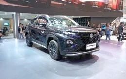 Suzuki Fronx SGX Hybrid Kuro Resmi Melantai, Harga Rp333 Jutaan