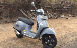 Piaggio Indonesia Perkenalkan GTS Super Tech 300 Ke Pecinta Vespa di Surabaya