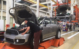 Pemerintah Genjot Investasi dan Ekspor Mobil CBU di Indonesia