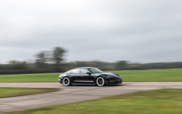 Cetak Rekor Baru, Porsche Taycan Turbo GT Jadi Mobil Produksi Tercepat