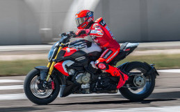 Ducati Diavel V4 RS Digeber Marc Marquez Tembus di Bawah 3 Detik!
