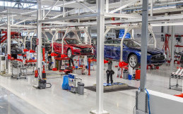 Lakukan Kejahatan dalam Pabrik, Tesla Pecat Karyawan Tersebut