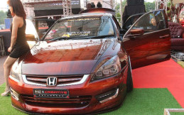  Honda Accord Jadi Jawara Autovision AutoLightUp Contest di Pekanbaru