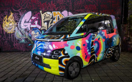 Hasil Kolaborasi Wuling dan Seniman Gardu House