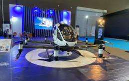 Taksi Terbang EHang 216 Mejeng di PEVS 2025, Simak Spesifikasinya
