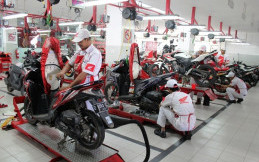 Service Motor Hondamu di Bengkel Resmi, Artinya Ikut Donasi Tenaga Medis, Kok Bisa?