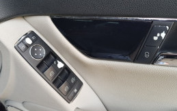 Cara Rawat Panel Button Agar Tak Hilang Termakan Usia