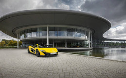 Dampak Covid-19, McLaren Jual Kantor Pusatnya di Inggris