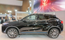 Spesifikasi dan Harga Seres 3 yang Meluncur di PEVS 2025