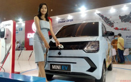 Ikut Kembangkan Kendaraan Listrik di Indonesia, DFSK Hadirkan Mini EV di PEVS 2022