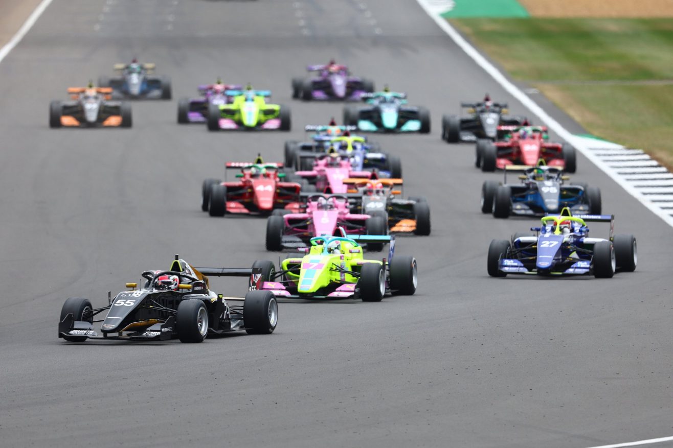 Formula 1 mengumumkan Akademi F1, seri pembalap wanita baru untuk tahun 2023