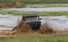 Modifikasi Mobil Tubular UltraXpedition, Teriak Ganas dengan Mesin LS3