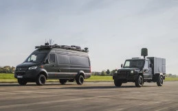 Mercedes-Benz Rilis G-Class dan Vans Taktis Perang Terbaru