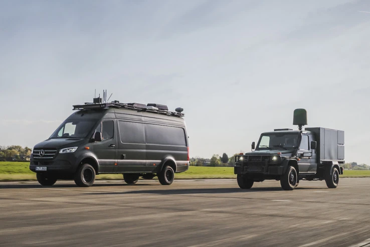 Mercedes-Benz Rilis G-Class dan Vans Taktis Perang Terbaru