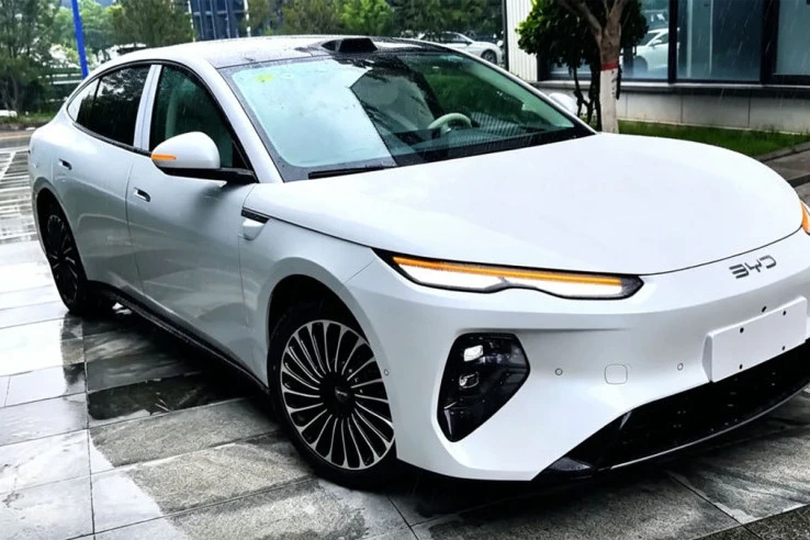 BYD Seal 08 Terungkap Jelang Peluncurannya di Cina