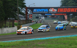 Duet Pembalap Muda Honda Racing Indonesia Sabet Podium