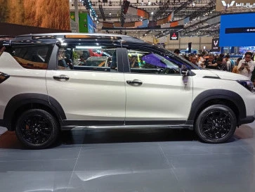 Suzuki XL7 Facelift, Mobil Keluarga Enggak Bikin Dompet Menangis