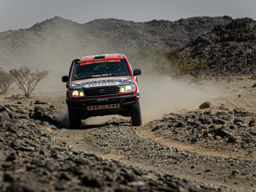 Julian Johan 'Menyala', Panjat Posisi di SS8 Rally Dakar 2026