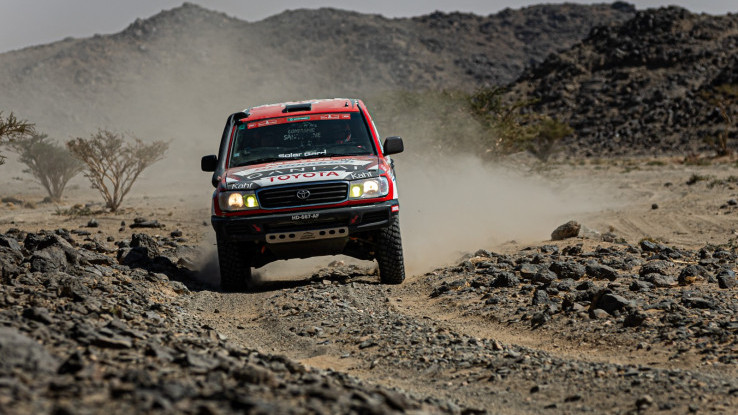Julian Johan 'Menyala', Panjat Posisi di SS8 Rally Dakar 2026