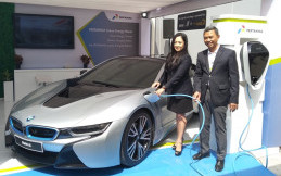 Pertamina dan BMW Siap Hadirkan Pengisian Energi untuk Kendaraan Listrik