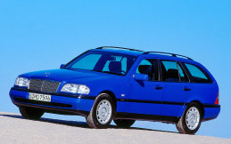 Mercedes-Benz C-Class Estate Jelang 30 Tahun Perayaan