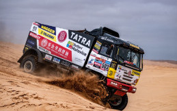 Truk Tatra Phoenix Penakluk Reli Dakar 2023 Berbahan Bakar Biodiesel HVO