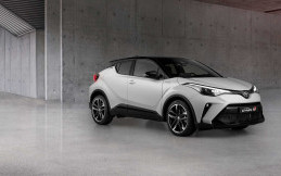 Toyota CH-R GR Sport Hadir Untuk Pasar Eropa