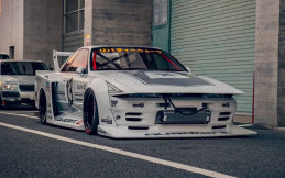 Liberty Walk Hadirkan Modifikasi Ekstrem Nissan Skyline R32 di Tokyo Auto Salon 2025
