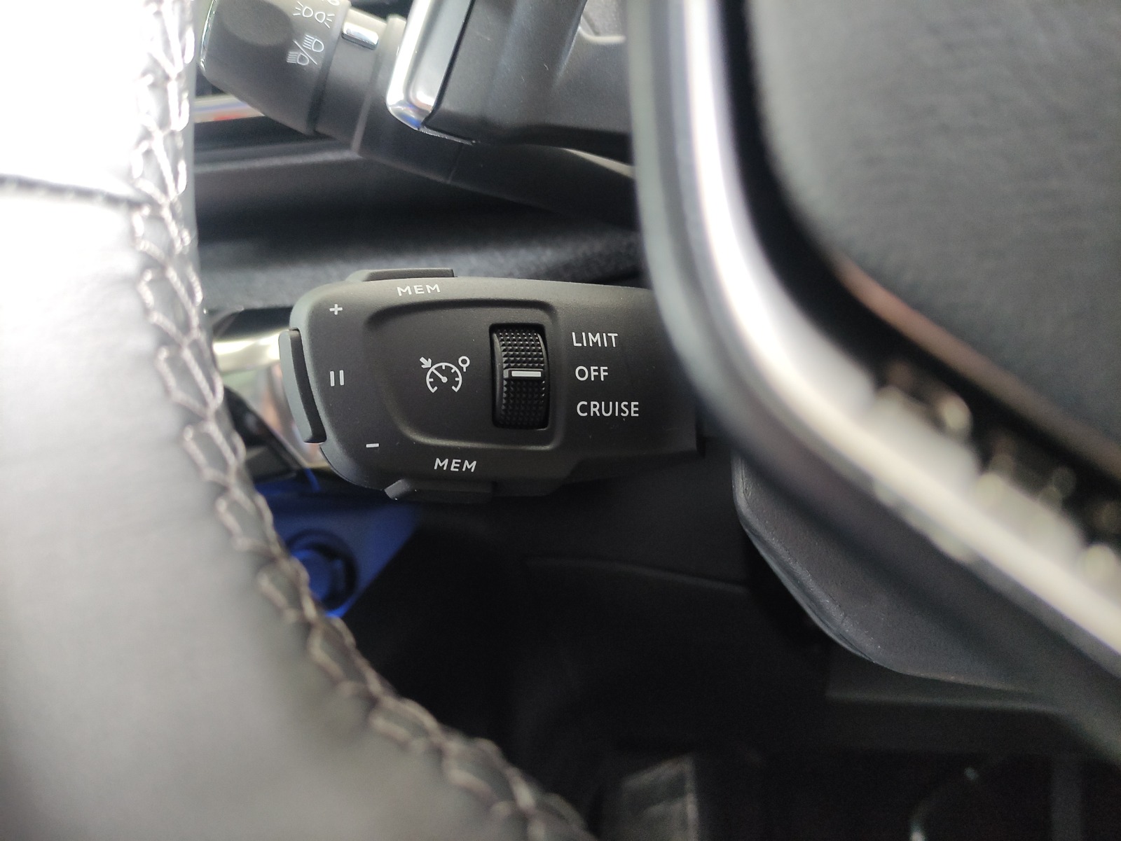 Serba-serbi Adaptive Cruise Control Mobil yang Memudahkan Sobat