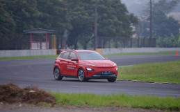 Hyundai Kona Bermesin Bensin Hilang dari Website Resmi