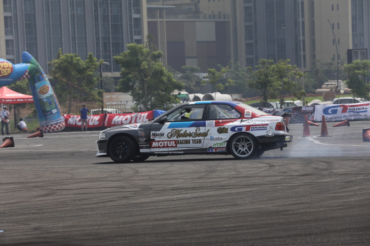 Lewat Drift Camp, IDC Ajak Drifter Latihan dan Cari Setingan Mobil