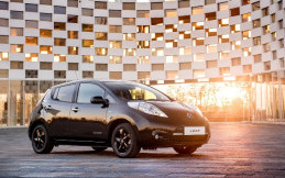 Nissan Hadirkan Leaf Black Edition