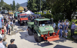 2.000 penggemar Unimog berkumpul di Gaggenau