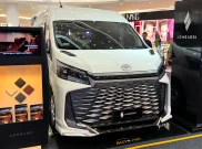 Toyota HiAce Premio Disulap Lombardi Jadi 