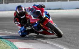Pirelli Diablo Supercorsa SP Jadi Andalan Rebah Honda CBR1000RR-R Fireblade
