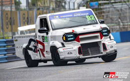 Jadi Mobil Balap, Toyota Hilux Rangga Tampil Memukau