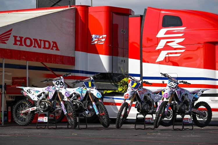 Honda HRC Lelang Bodi Spesial SMX 2026 untuk Yayasan Kanker Anak