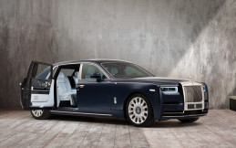 Makin Anggun, Interior Rolls-Royce Phantom Ini Ditaburi Bunga Mawar Langka