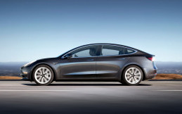 Minggu Depan Tesla Mulai Terima Pesanan untuk Model 3