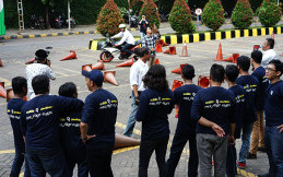 Evalube Gandeng Rifat Drive Labs Gelar Edukasi Safety Riding