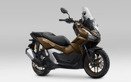 Honda ADV160 Kini Dibekali RoadSync, Harga Mulai Rp37 Jutaan