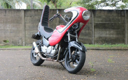 Nyentrik! Modifikasi Suzuki Inazuma Ini Bergaya Bosozoku