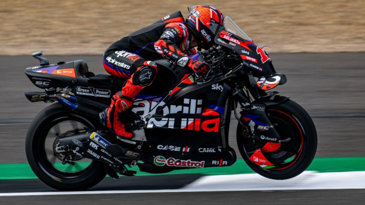 Duet Aleix Espargaro dan Maverick Vinales Ambisius Balap Sebagai Tuan Rumah