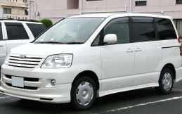 Sejarah Singkat Toyota Voxy di Indonesia