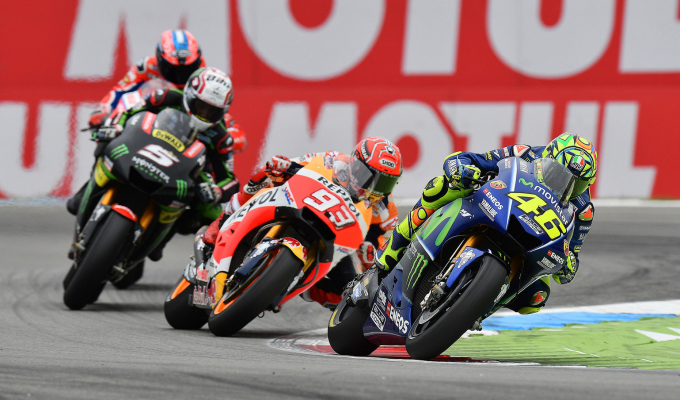Marquez Yakin Vinales Lebih Cepat dari Rossi
