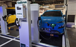 SPKLU Voltron Resmi Beroperasi di Senayan City
