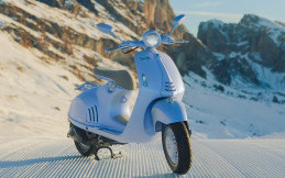 Tersedia 888 Unit, Vespa 946 Snake Icy Edisi Terbatas Resmi Meluncur