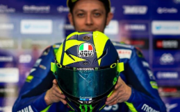 Sambut MotoGP 2018, Rossi Luncurkan Desain Hem Baru